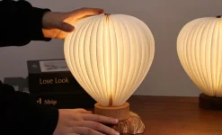 - Bordlampe - Aeris Light - Bøg^Gingko Discount