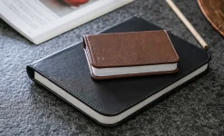 - LED Smart Booklight - Black Leather - Large*Gingko Hot