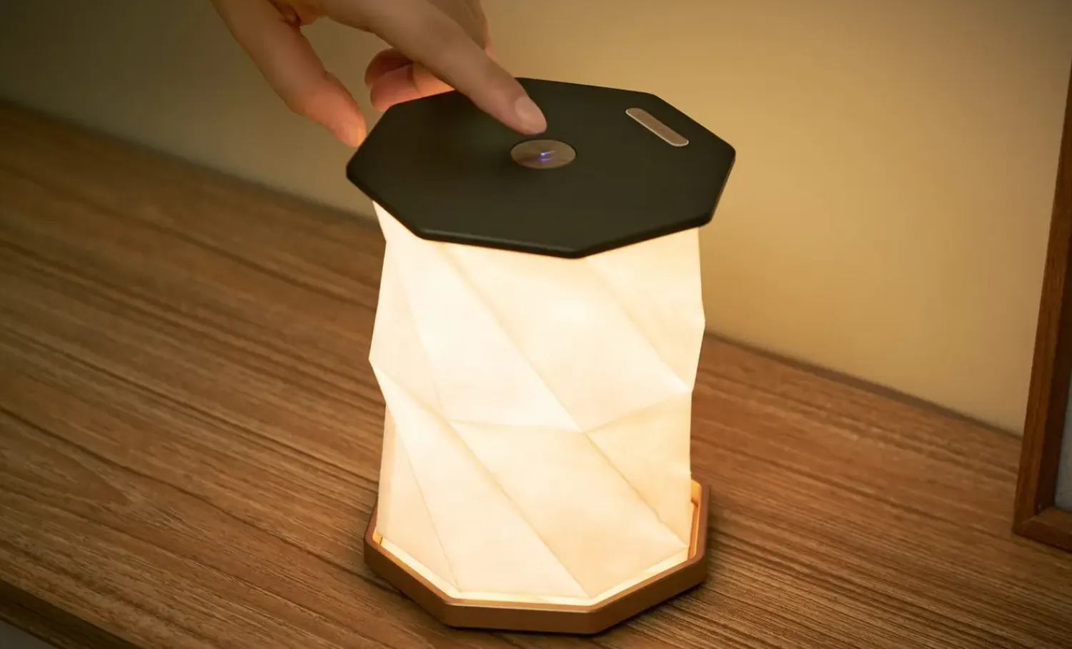 - Twist Hexagon Lamp - Black^Gingko Discount