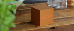 - Wooden Cube Click Clock Copper / Red LED*Gingko Online