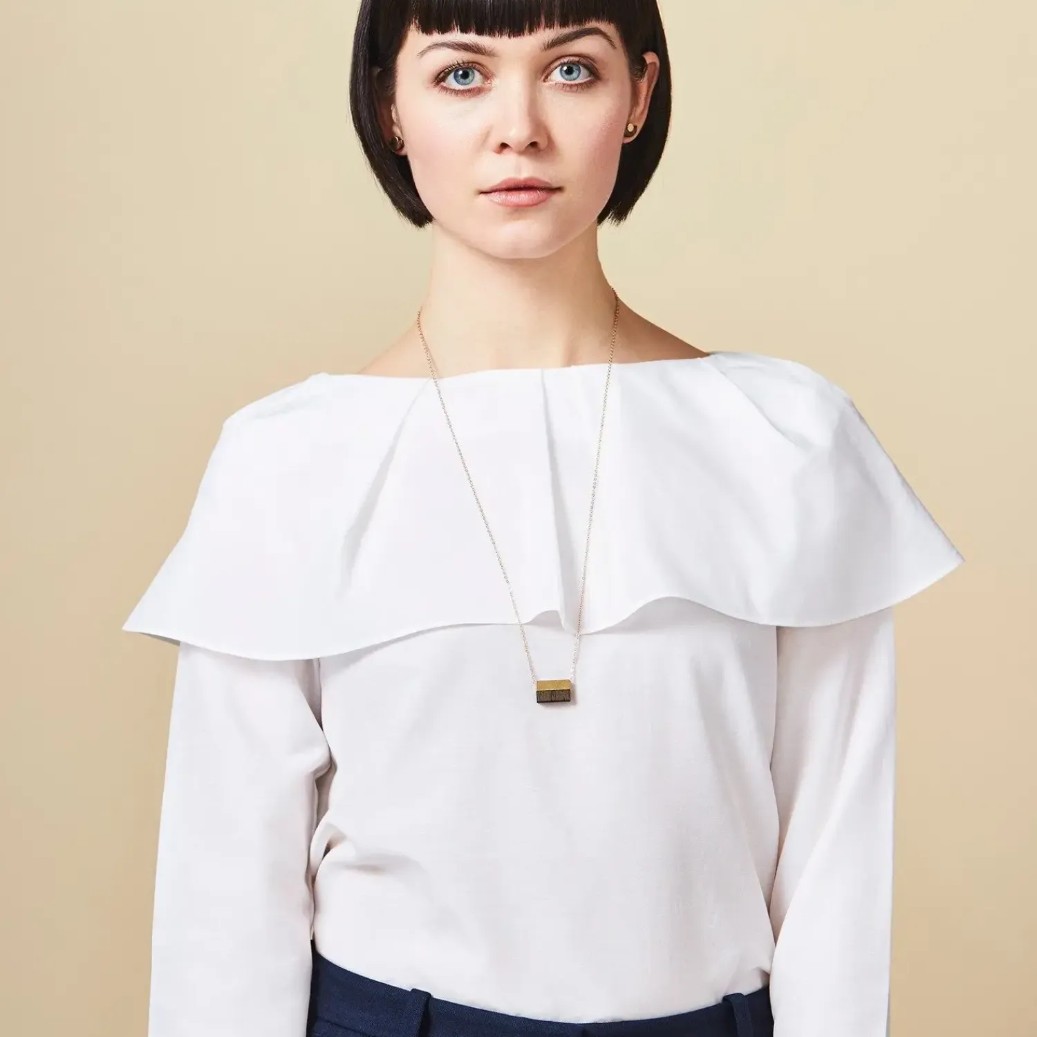 Grundled - Halskæde (Dativ - Mørkt træ/Forgyldt)*Jewelry by Grundled New