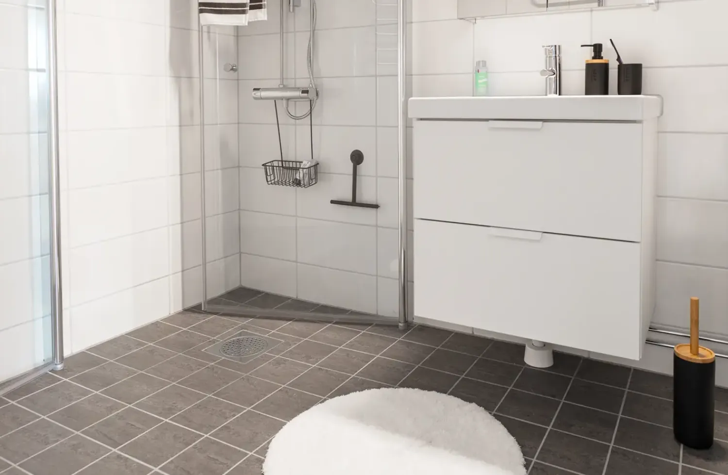 - Badeværelsesmåtte - Camelia - Hvid - Ø 60 cm*Habo Discount