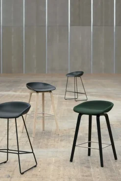 - AAS 38 Barstol - Khaki - høj model - 74 cm^Hay Best