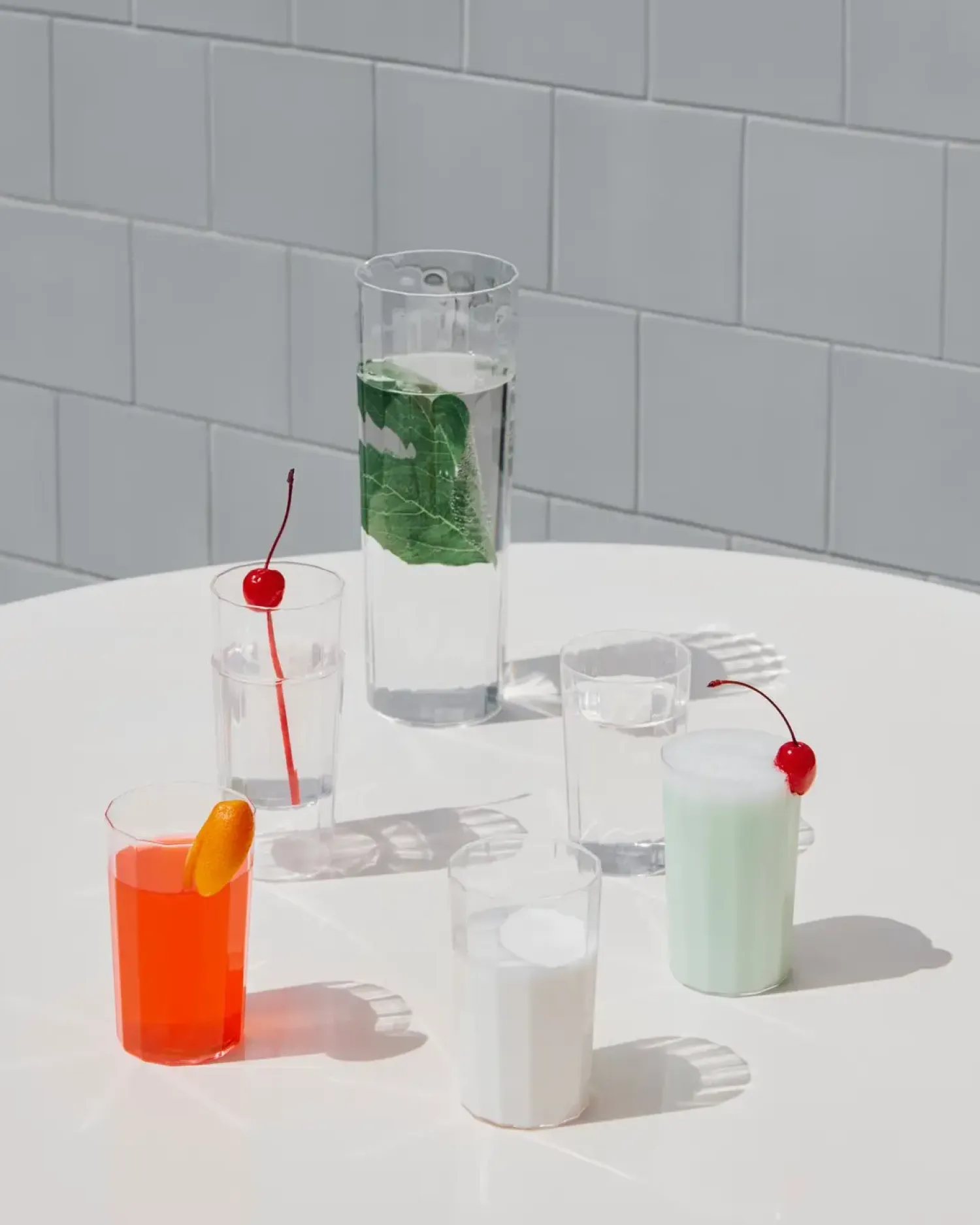 - Angle Carafe - 0,9 litre - Clear*Hay New