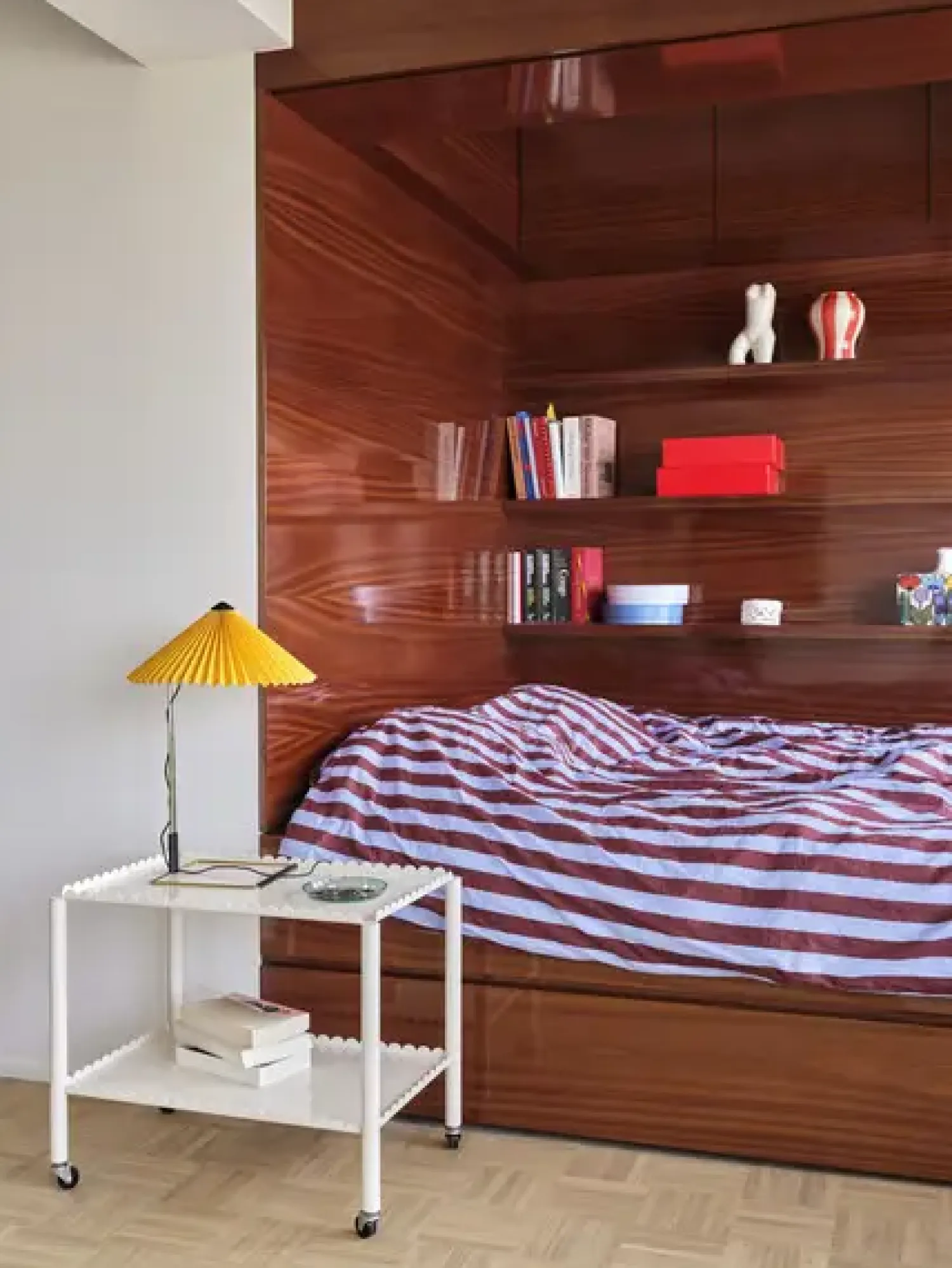 - Arcs Trolley Low-Eggshell*Hay New