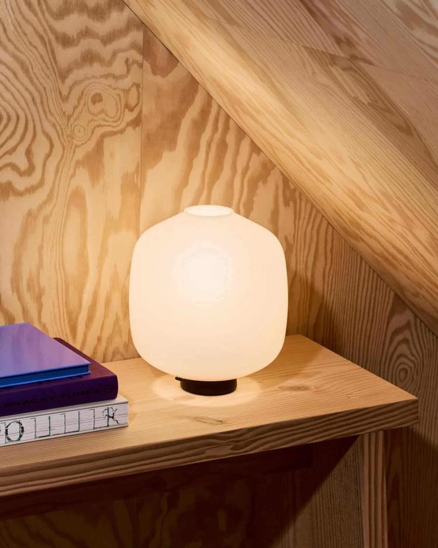 - Aspekt Buoy bordlampe - Hvid - 200^Hay Hot