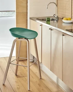 - Barstol - AAS 32 - About A Stool - Sort 2.0 - Ben: eg/vandbaseret lak - Lav model^Hay Hot