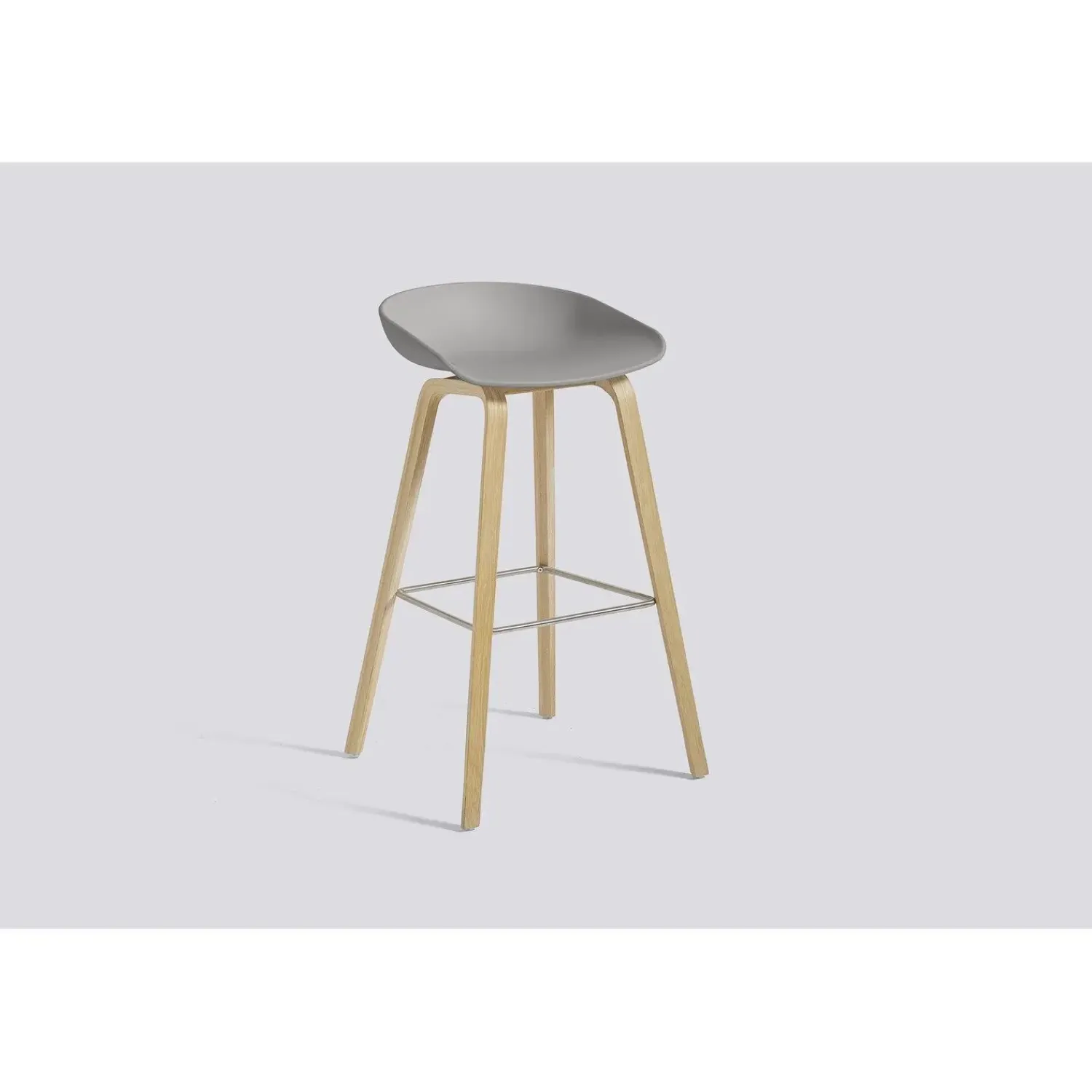 - Barstol - AAS 32 - About A Stool - Concrete Grey 2.0 - Ben: eg/vandbaseret lak - Lav model^Hay Clearance