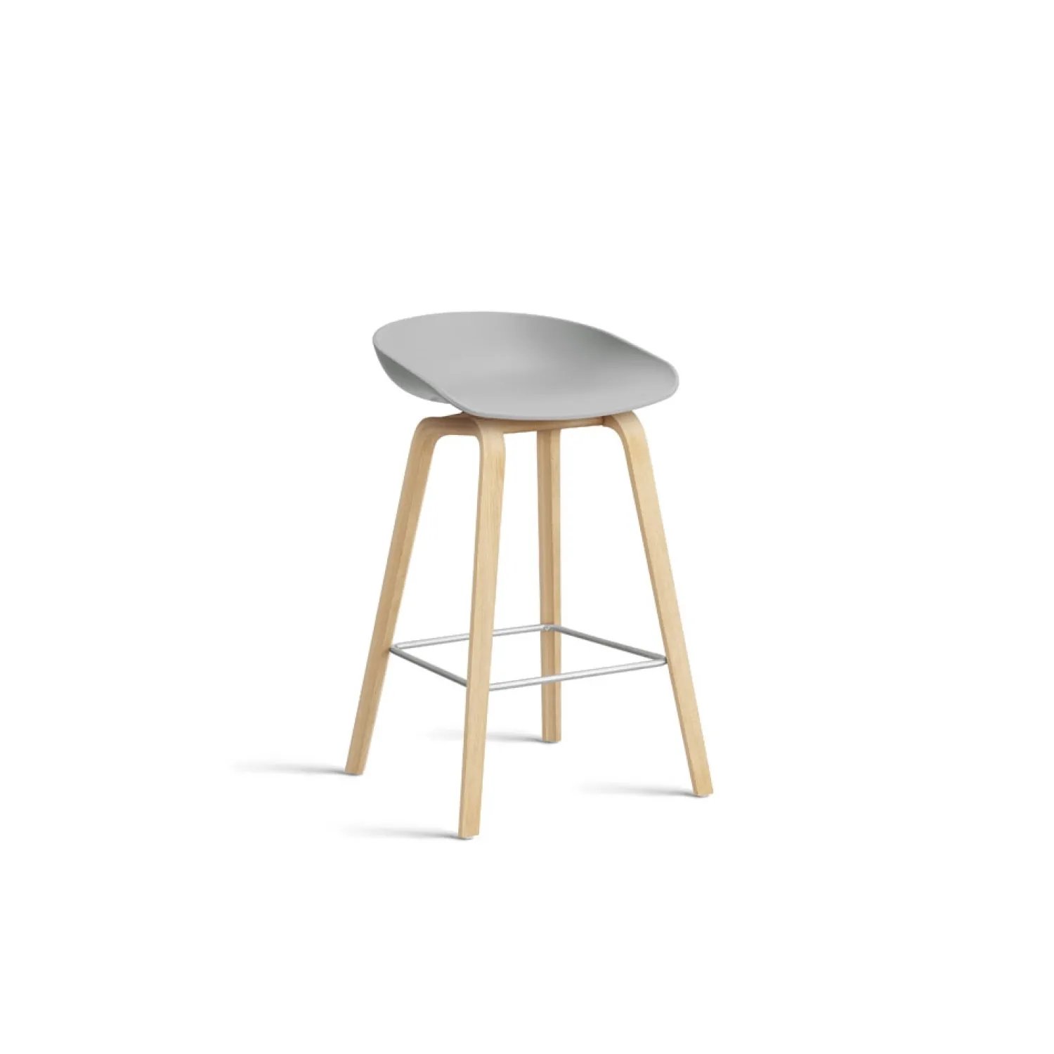 - Barstol - AAS 32 - About A Stool - Concrete Grey 2.0 - Ben: sæbebehandlet eg - Lav model^Hay Clearance