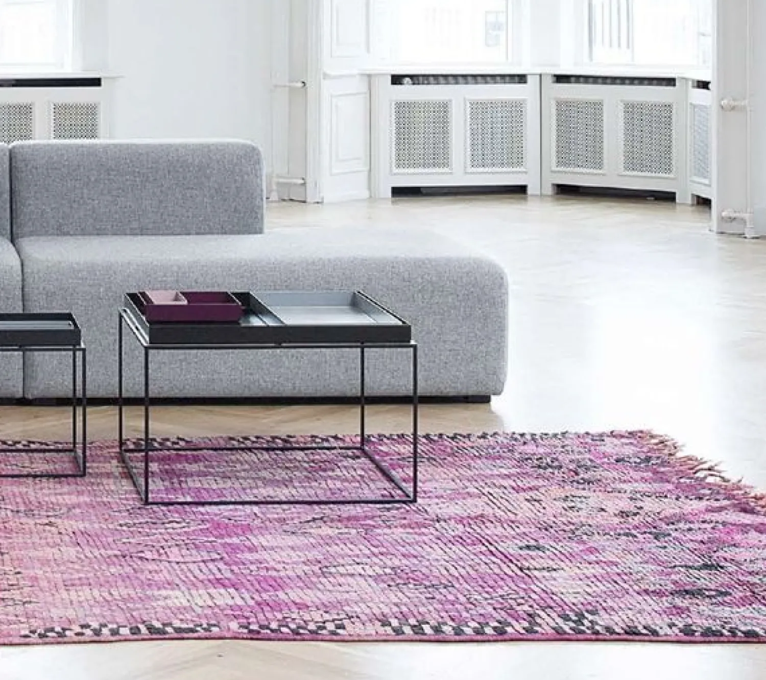 - Bord - Tray Table - Sort - 30x30 cm^Hay New