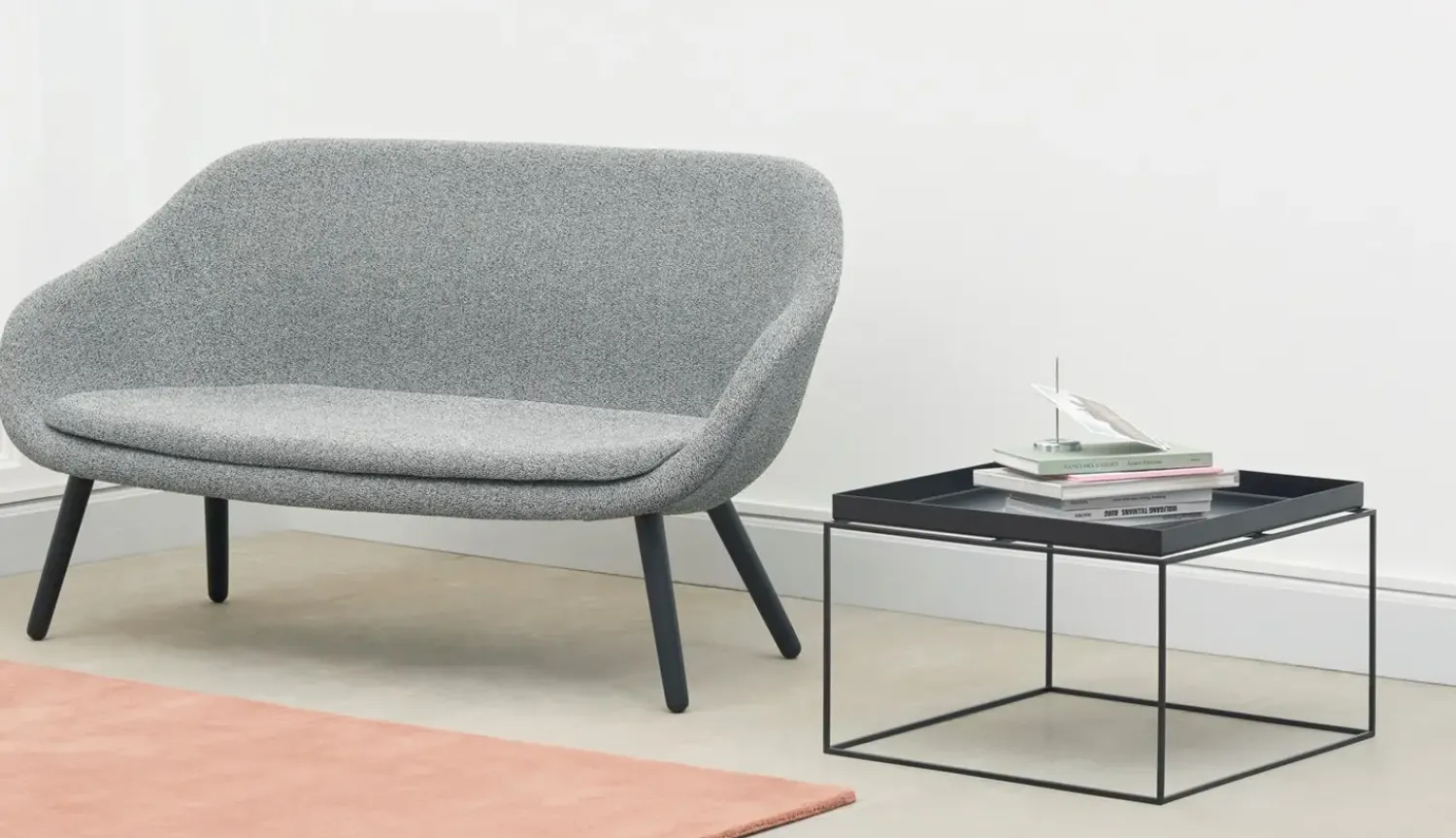 - Bord - Tray Table - Sort - 60 x 60 cm.^Hay Sale