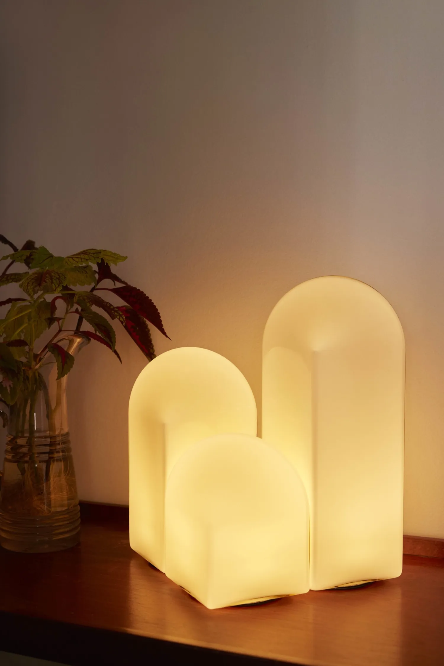 - Bordlampe - Parade - Hvid - 32 cm^Hay Sale