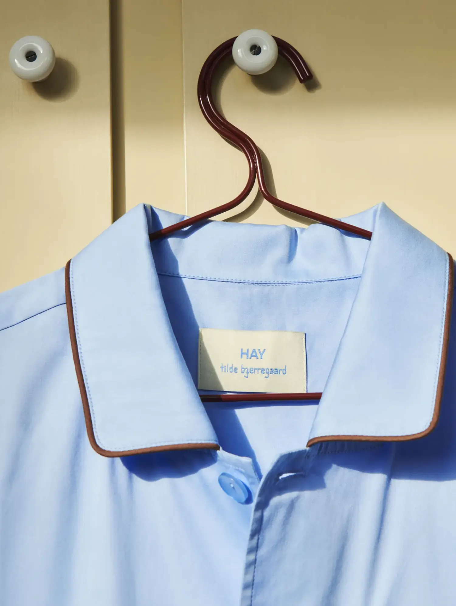 - Colour Hanger - Set of 3 - Maroon Red*Hay New