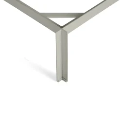 - Connect Bed - Sengeramme - Varm grå - 160 x 200 cm - med supportbar i midten*Hay Outlet