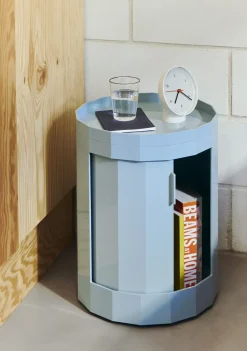 - Facet Cabinet - Misty Blue - low - sidebord - blå - med hjul*Hay Hot