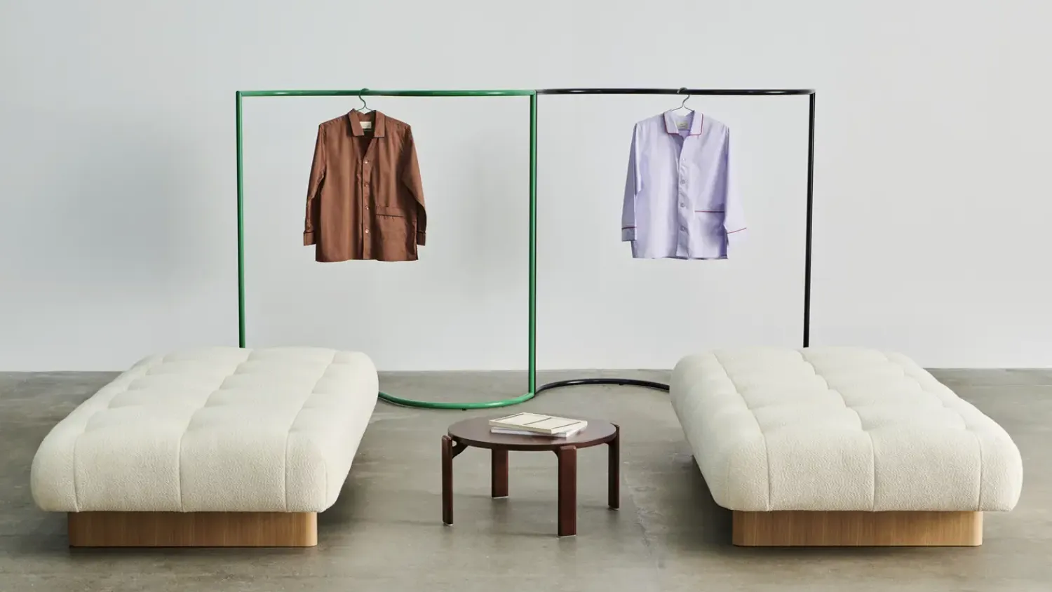 - garderobestativ - Colour Rack - S-Shape - Eggshell / creme hvid^Hay New