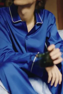 - Outline Pyjama - Langærmet Shirt - S/M - Vivid Blue*Hay Clearance