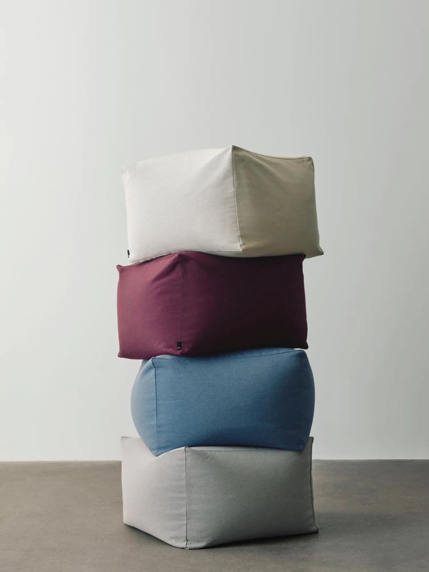 - Puf - Story - Sand - W59 x D59 x H40 cm^Hay Discount