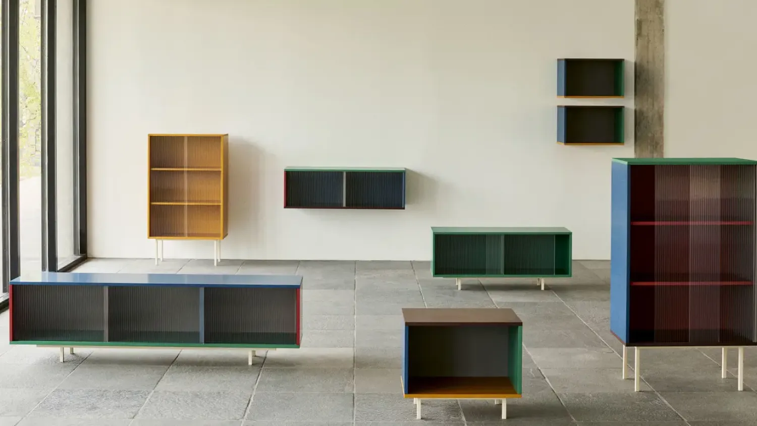 - Reol til Gulv - Colour Cabinet - Multi - Large, B180 X D39 X H51 cm*Hay New