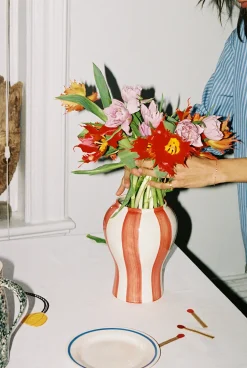 - Sobremesa Stribe Vase - Small - Rød^Hay Sale