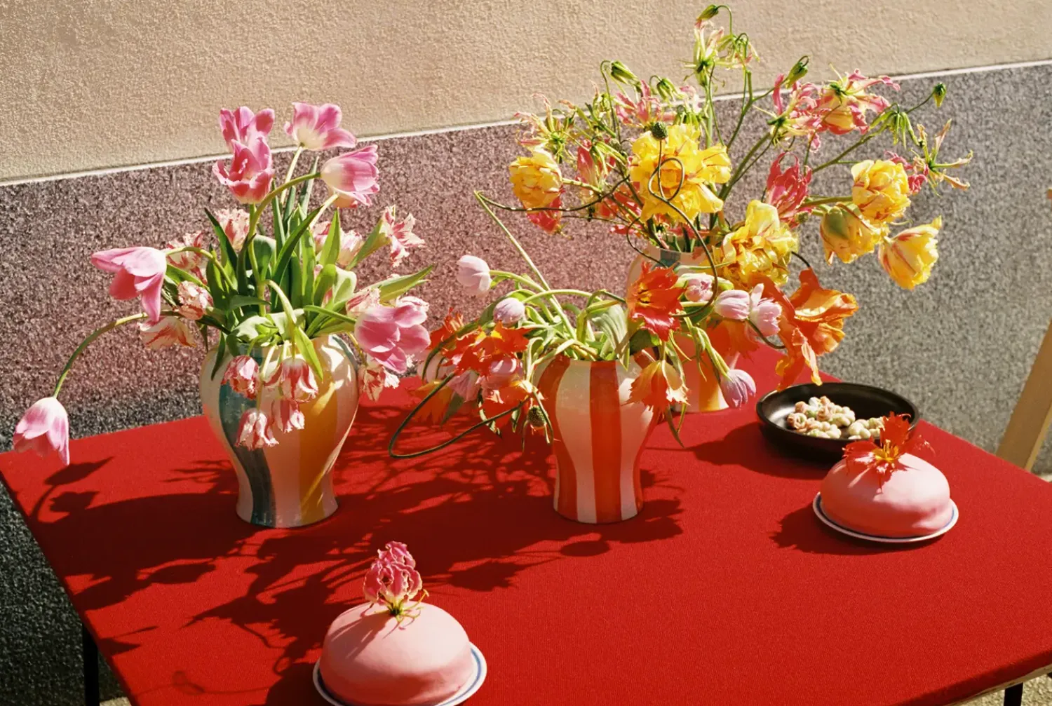 - Sobremesa Stribe Vase - Small - Rød^Hay Sale