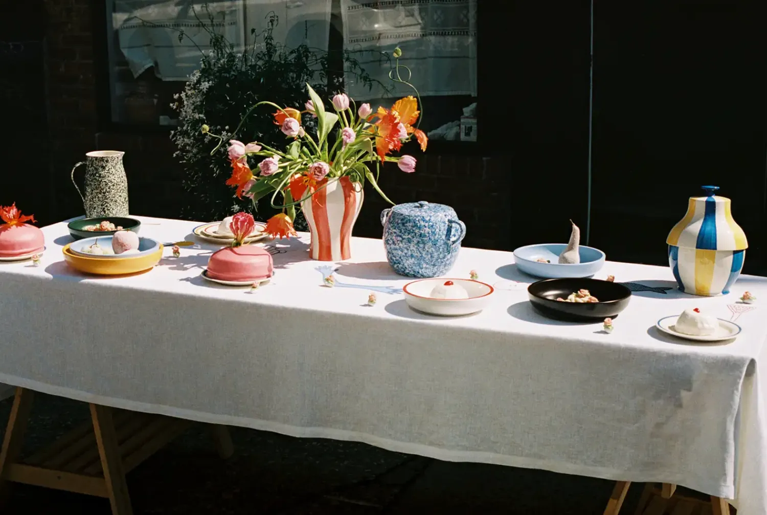 - Sobremesa Stribe Vase - Small - Rød^Hay Sale