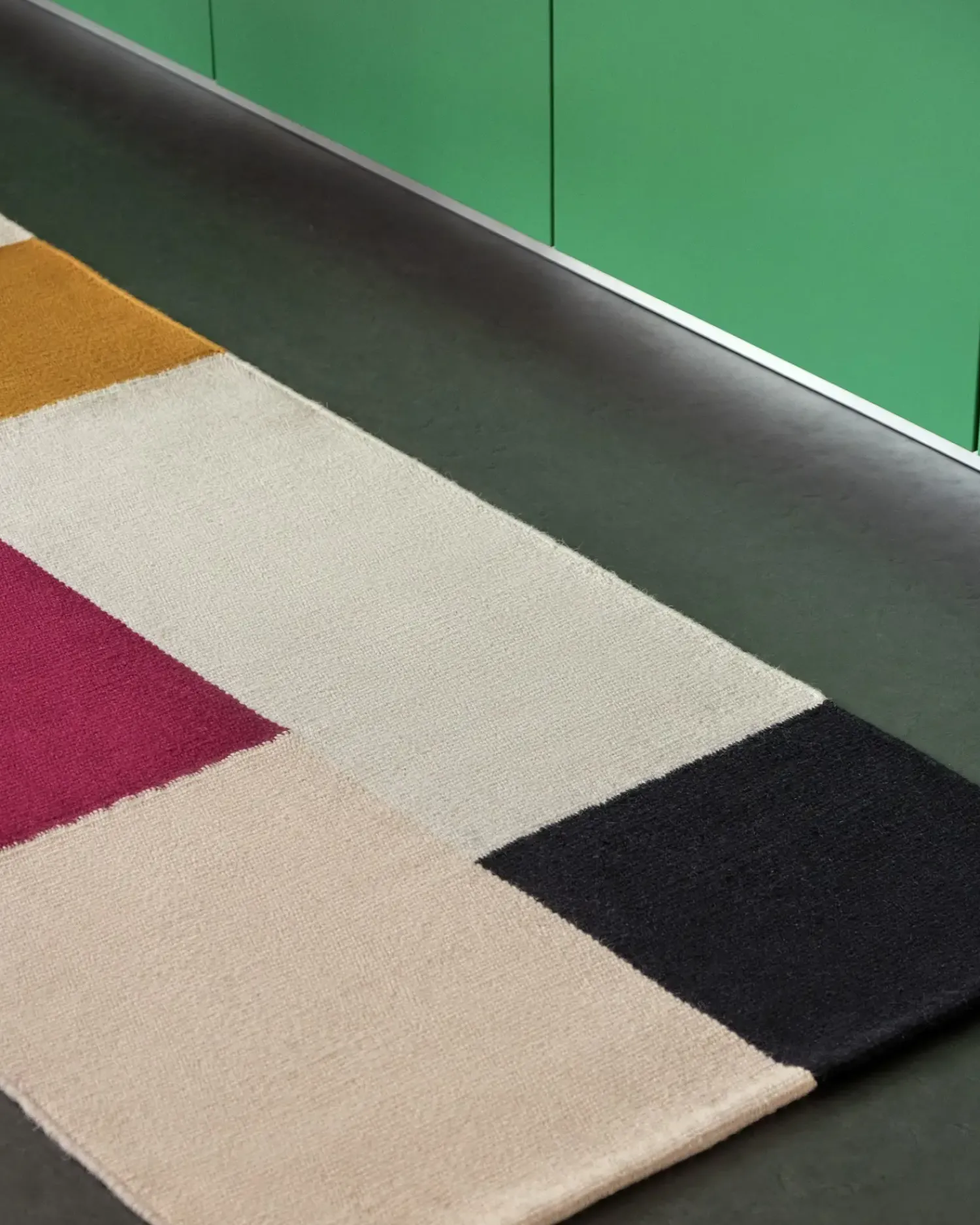 - Tæppe - Ethan cook flat works - Double stack - str. 80 x 250 cm^Hay