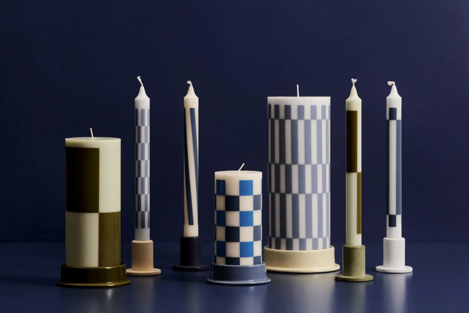 - Tube Candleholder S - Concrete - Lys blå^Hay Best