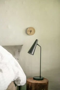 - Vægur - Lys Eg - Ø12 cm - Sorte visere^Hemverk Discount