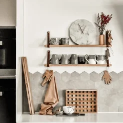 - Vægur - Marble Bianco - Hvid/Sort - Ø28 cm*Hemverk Discount