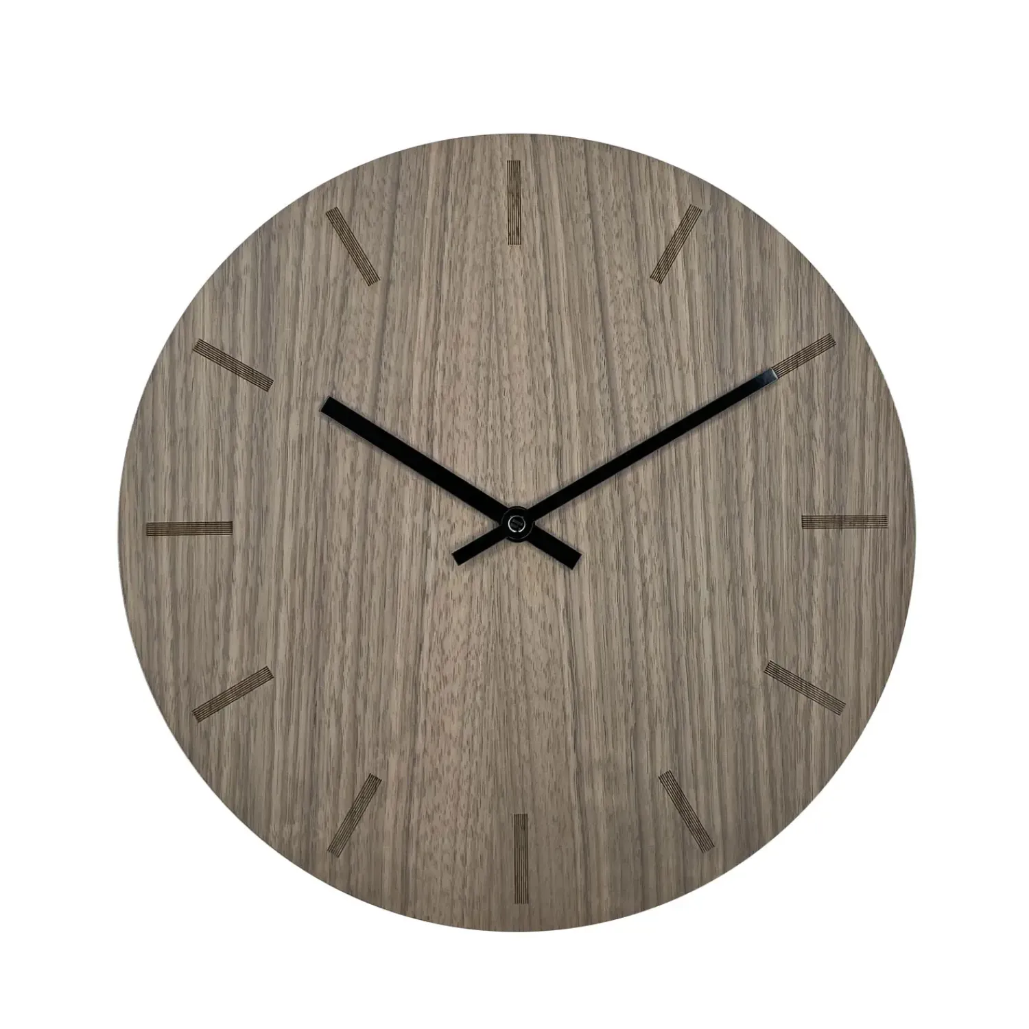 - Vægur - Valnød - Ø38 cm - Sorte visere^Hemverk Discount