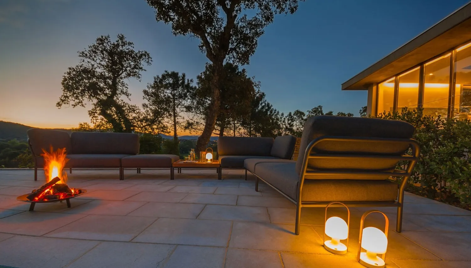 - LEVEL Ottoman - Dark grey. Fabric^Houe Hot