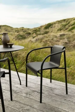 - NAMI Dining chair with armrest - Olive green*Houe