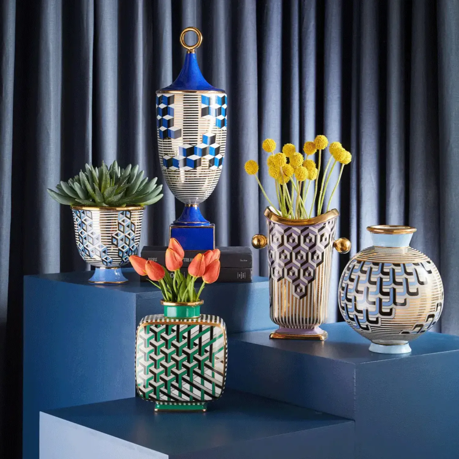 - Vase - Versailles Puzzle - 19,7 x 23,5 cm*Jonathan Adler Clearance