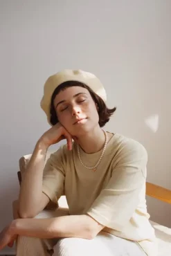 - Croissant Perle Halskæde - Guld*JUKSEREI Online