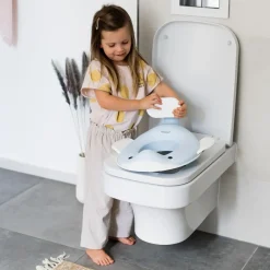 - Toiletsæde til børn - Hval - Lys blå*Kindsgut