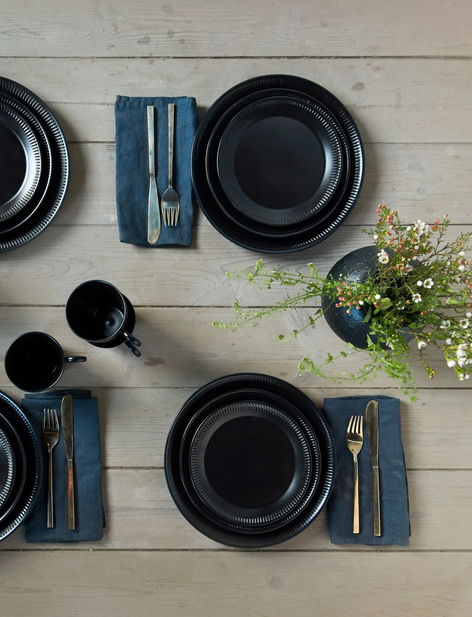 - dyb tallerken Ø 18 cm black^Knabstrup Keramik Hot