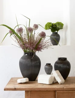 - vase H 20 cm ripple black^Knabstrup Keramik Hot