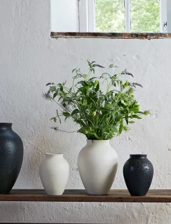 - vase H 27 cm white*Knabstrup Keramik