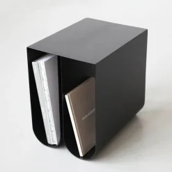 - Sidebord - Curved Side Table - Black*Kristina Dam Best