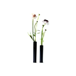 - Slim Vase - Sort - Højde 14 cm^Kunstindustrien Hot