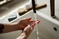 - Flydende håndsæbe 450 ml - Bergamot*L:A Bruket Sale