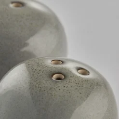 - Amera salt/peber 4,5x4,5 cm. grå*Lene Bjerre Outlet