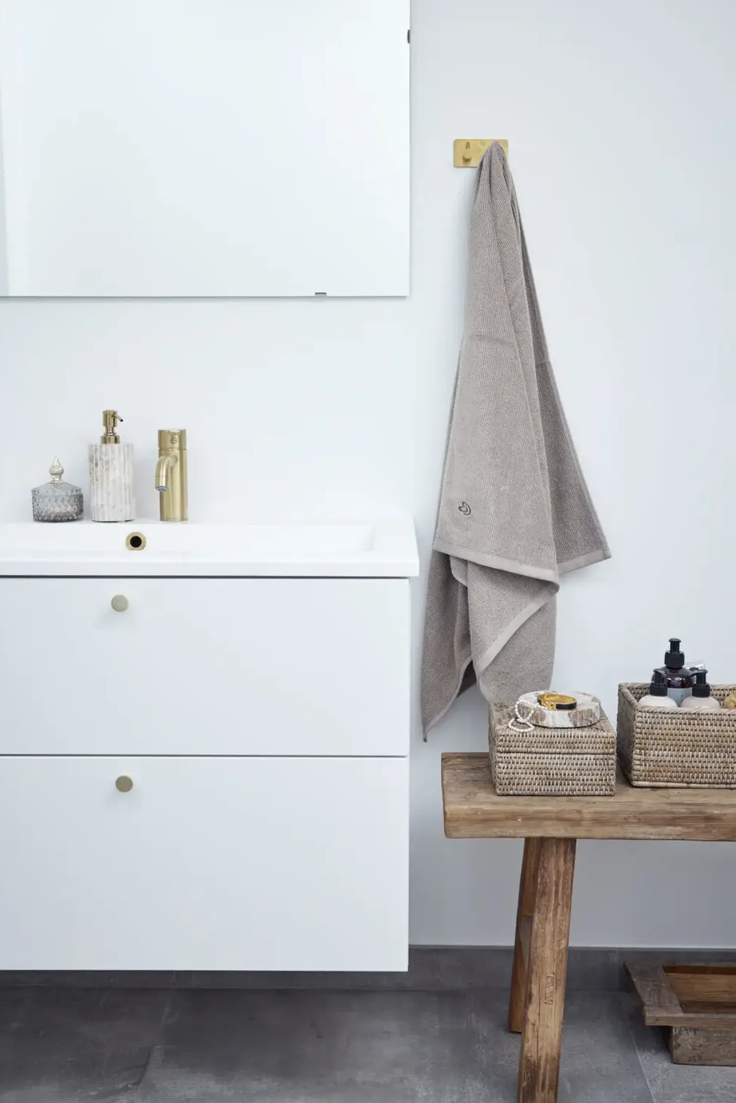 - Miya krukke H10,5 cm. lysegrå*Lene Bjerre Discount