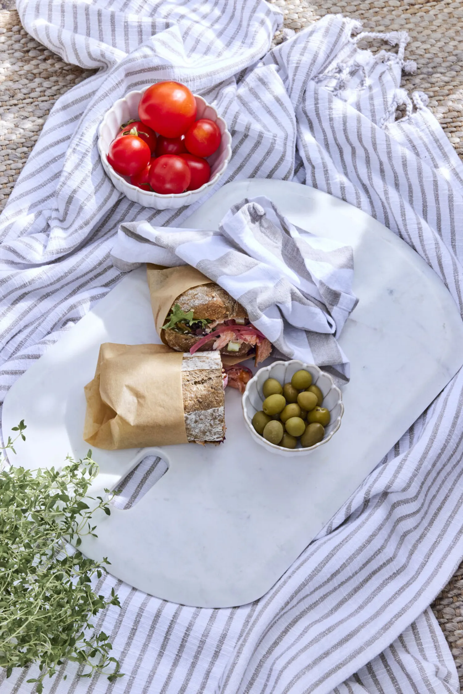 - Olivia plaid 170x130 cm. beige stribet*Lene Bjerre