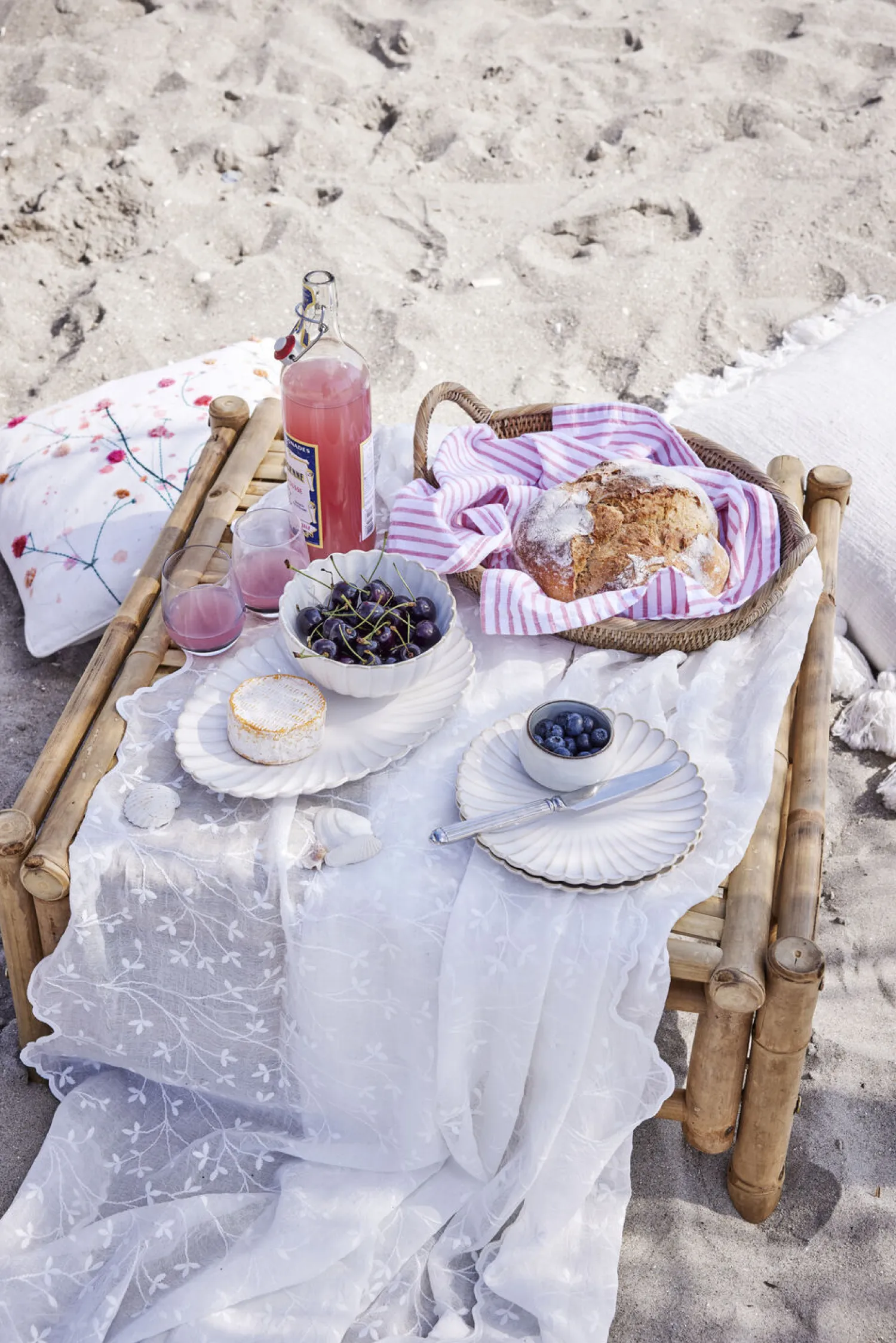 - Olivia viskestykke 70x50 cm. rød stribet^Lene Bjerre Sale