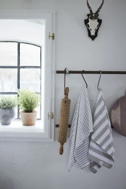 - Olivia viskestykke 70x50 cm. beige stribet^Lene Bjerre Sale