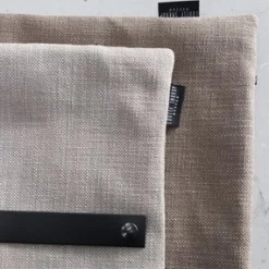 - Pude Phobos - Light Sand (40x60 cm)^Louise Smærup Outlet