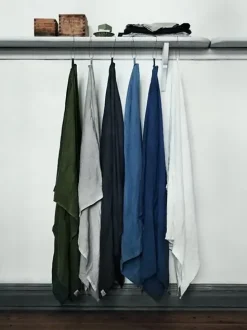 - Badehåndklæde - Jeep Green^Lovely Linen New