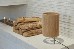 - Bordlampe - Ro Ø23 Table Lamp - Jute^Made by Hand